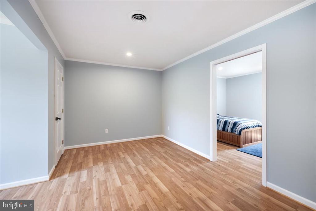 510 DEVLAND DRIVE