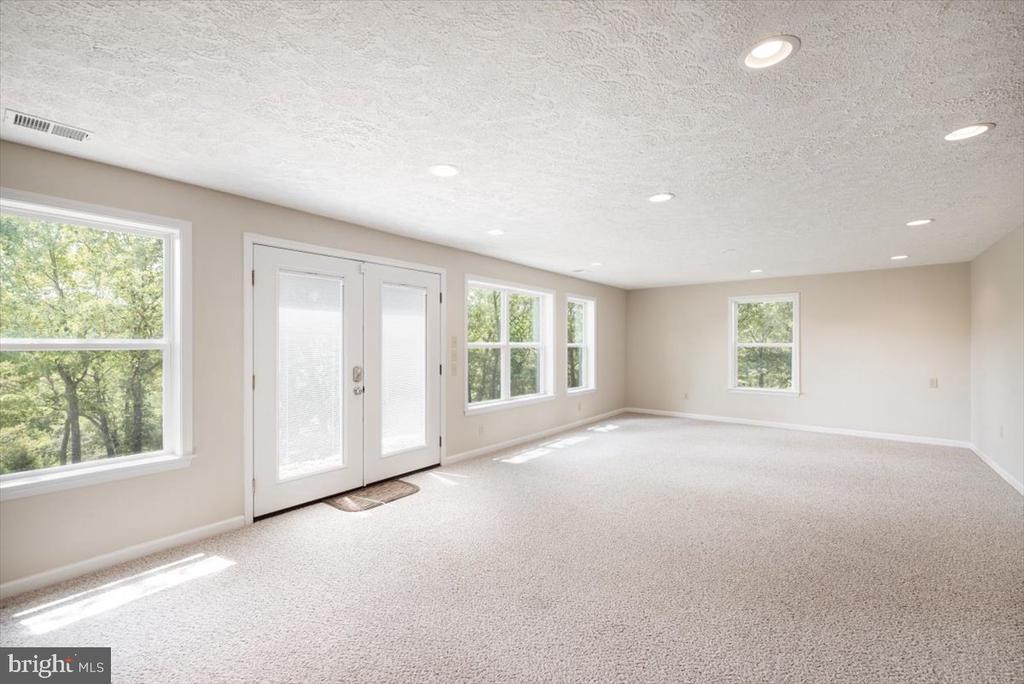 510 DEVLAND DRIVE