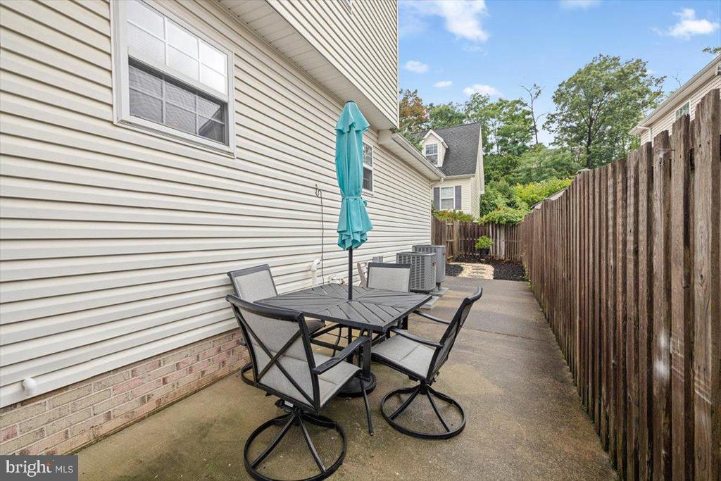 106 RUGBY PLACE