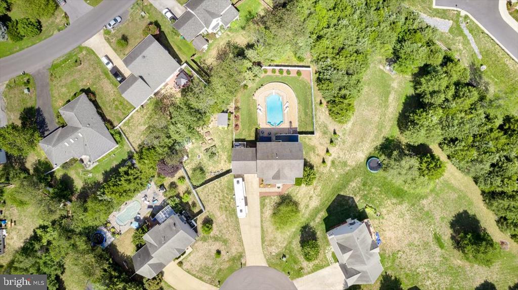 107 DELL COURT