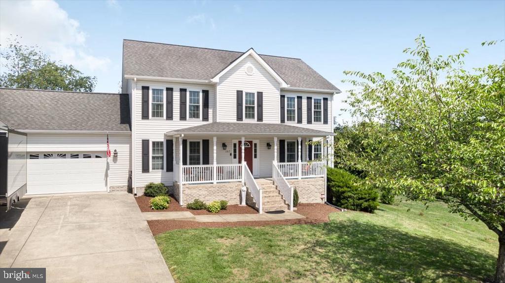 107 DELL COURT