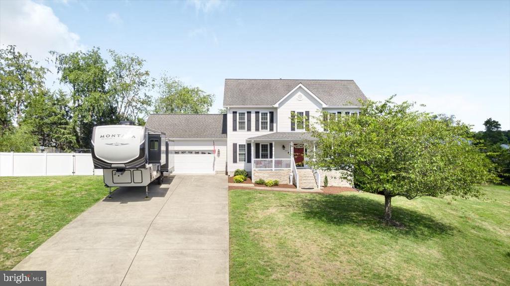 107 DELL COURT