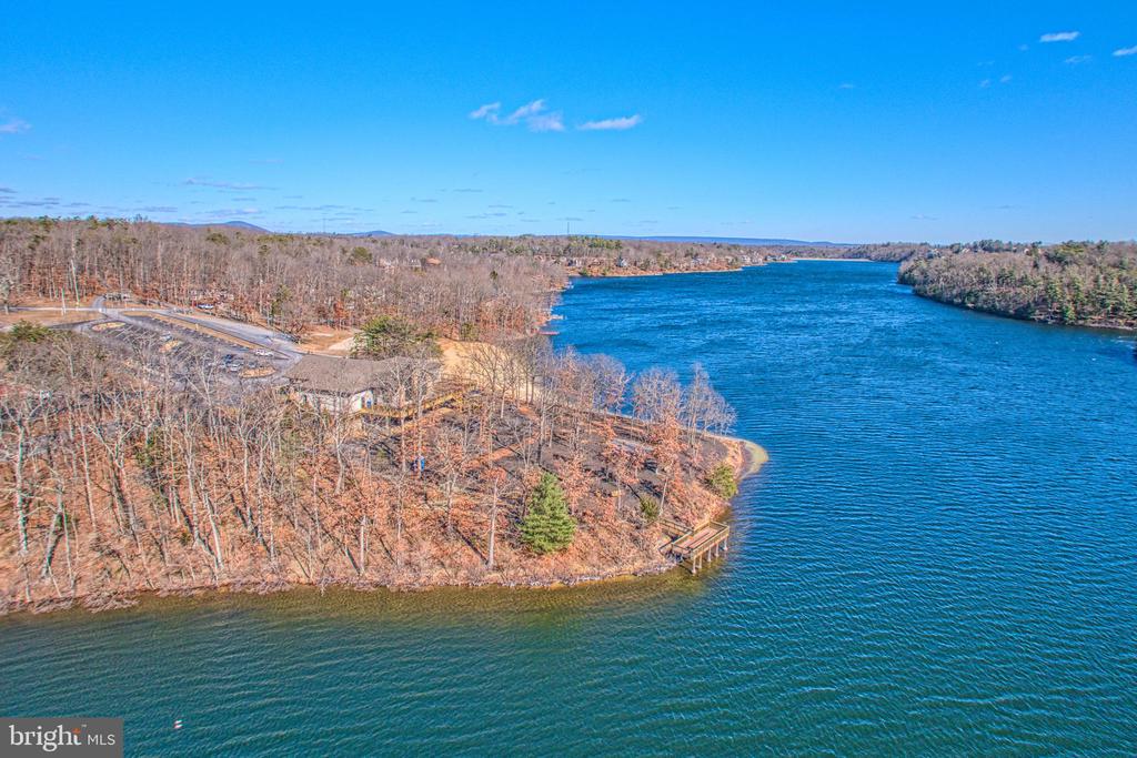 225 LAKEVIEW DRIVE