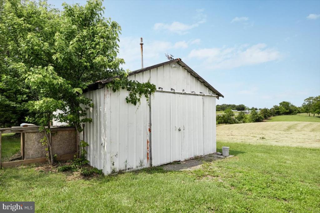 332 CALDWELL LANE