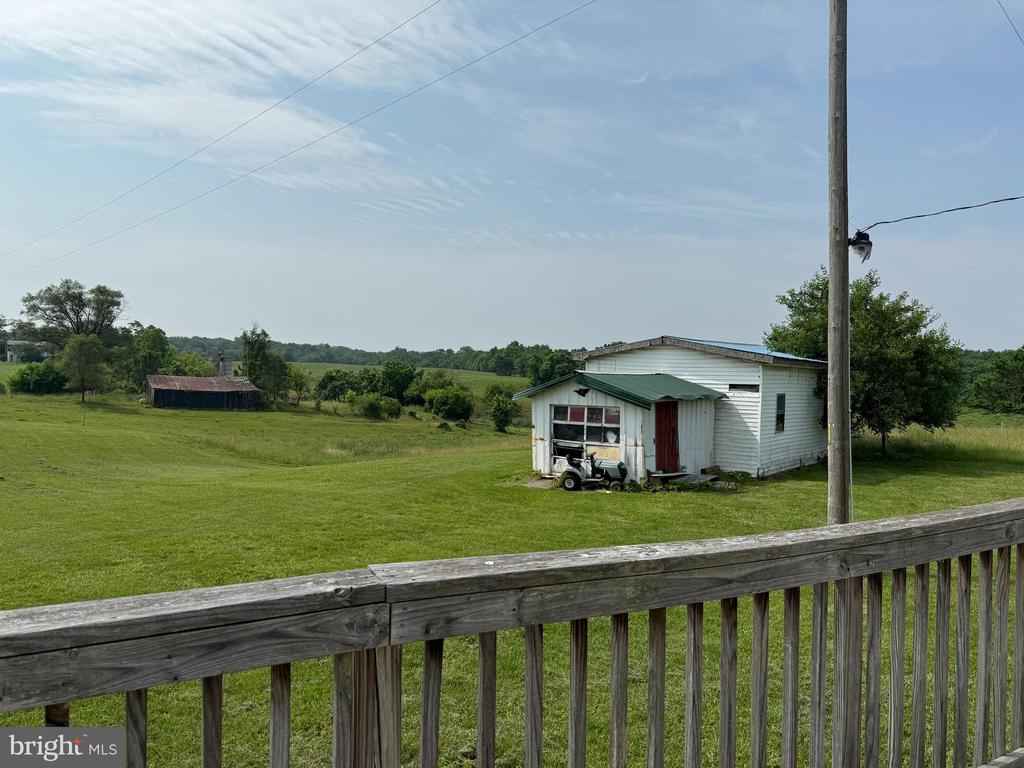 332 CALDWELL LANE