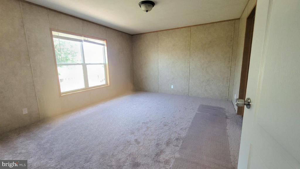 332 CALDWELL LANE
