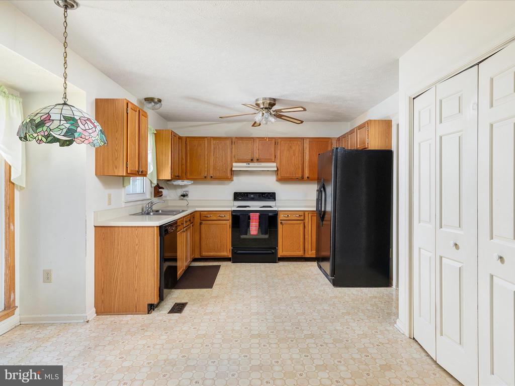 478 BROOKNEIL DRIVE