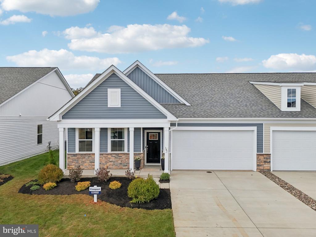 116 TRELLIS VIEW LANE