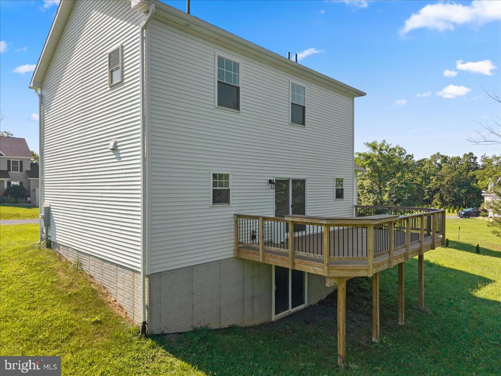 114 MEADOW WAY