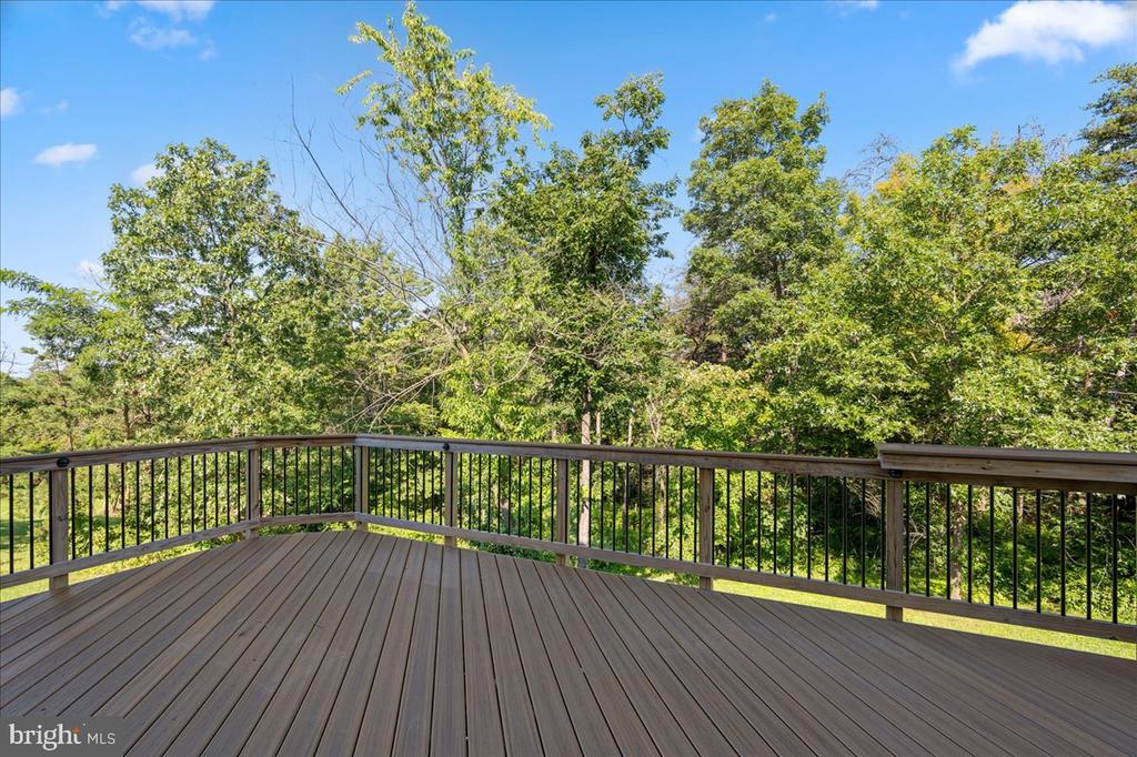 114 MEADOW WAY