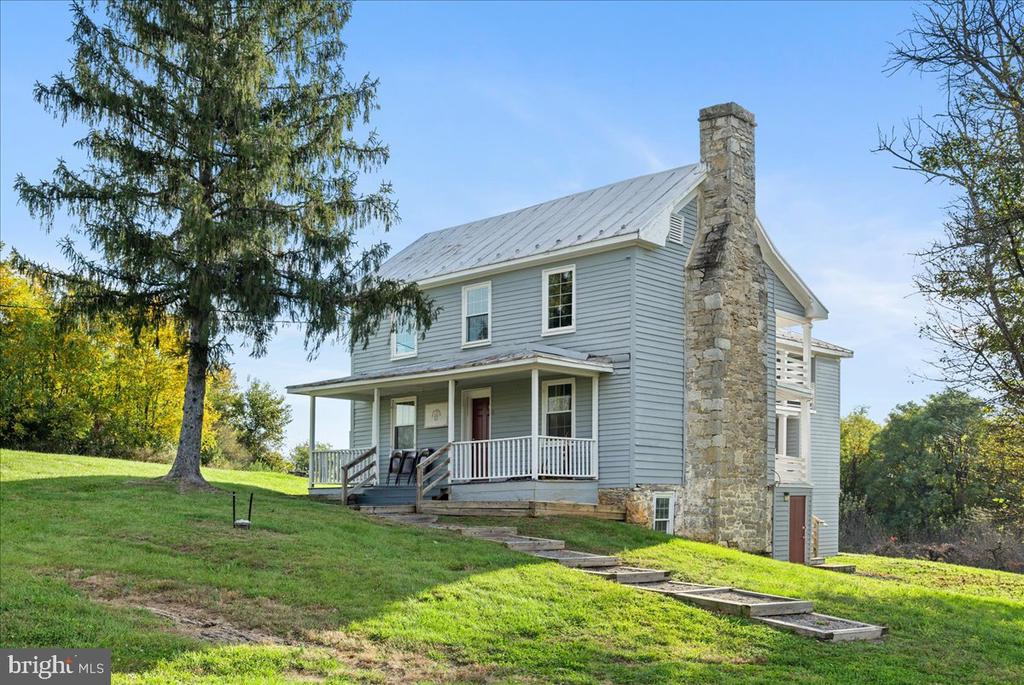 4035 CEDAR CREEK GRADE