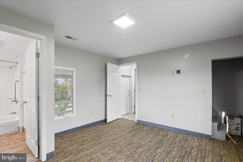 4035 CEDAR CREEK GRADE