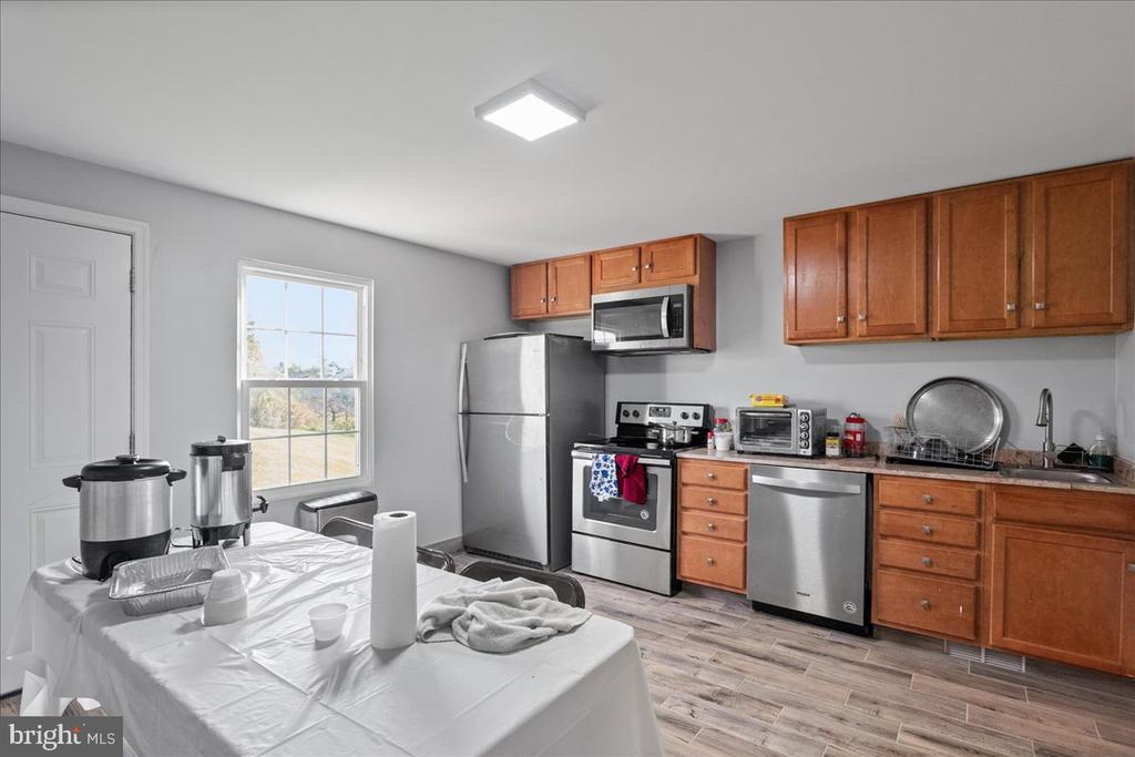 4035 CEDAR CREEK GRADE