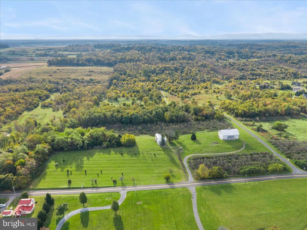 4035 CEDAR CREEK GRADE
