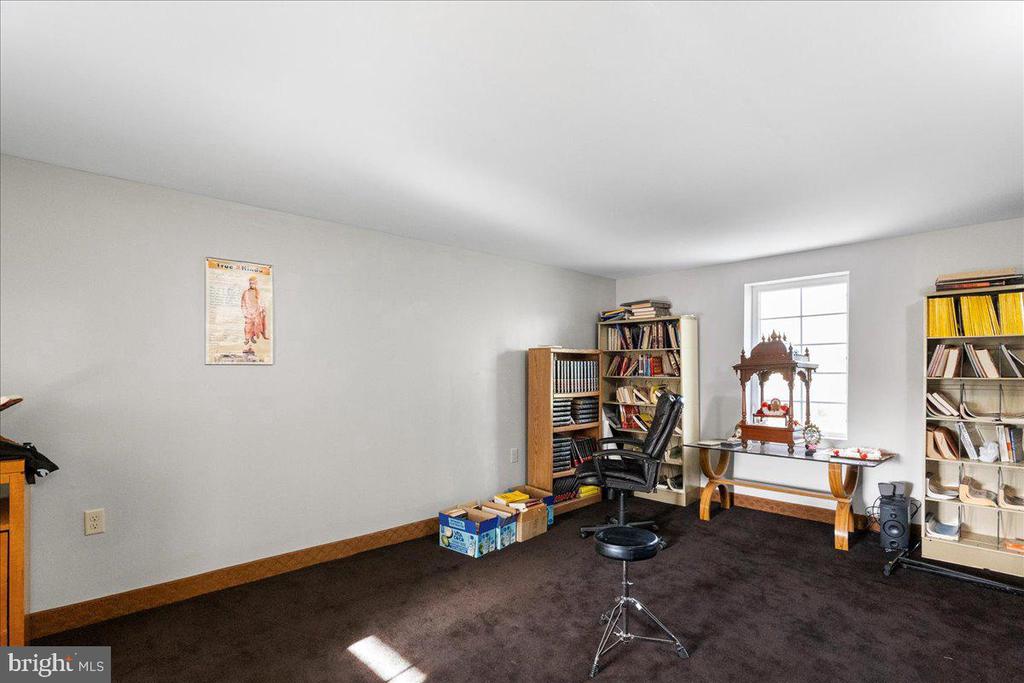 4035 CEDAR CREEK GRADE