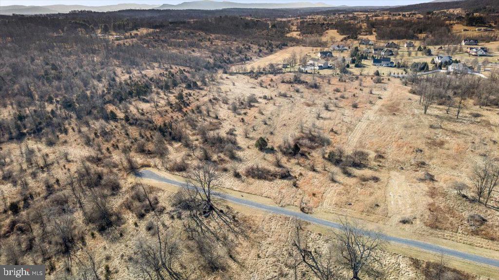 Lot 7 and 4035 CEDAR CREEK GRADE