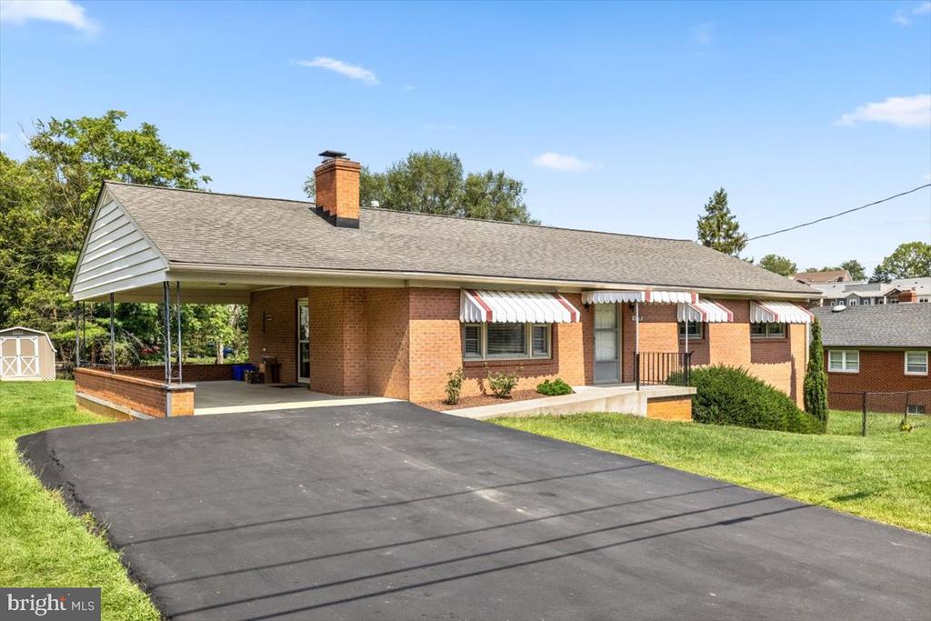 1508 PONDVIEW DRIVE