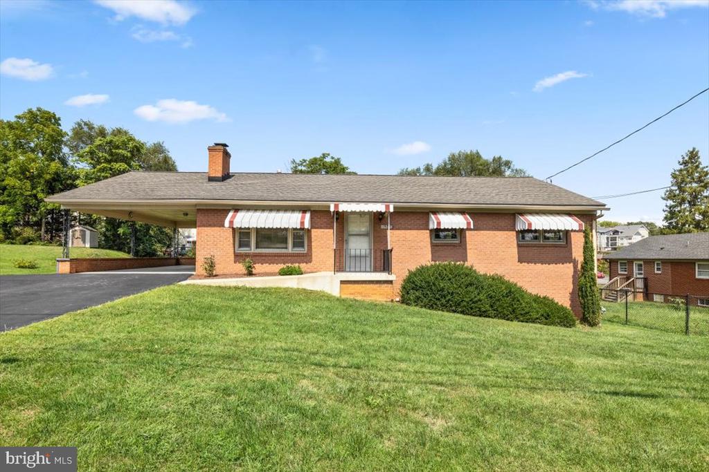 1508 PONDVIEW DRIVE