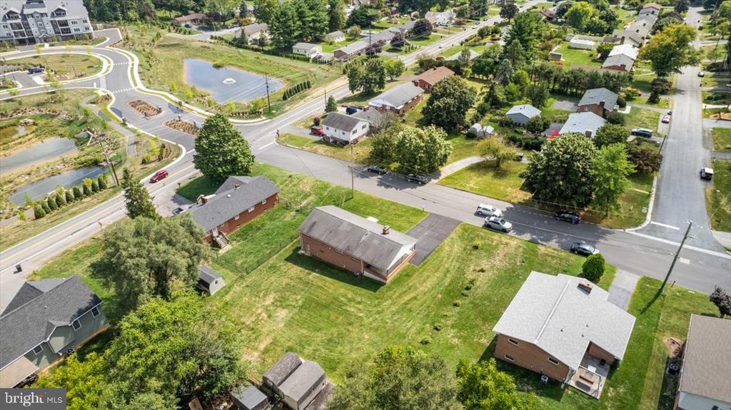 1508 PONDVIEW DRIVE