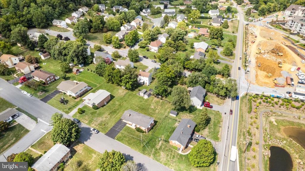 1508 PONDVIEW DRIVE