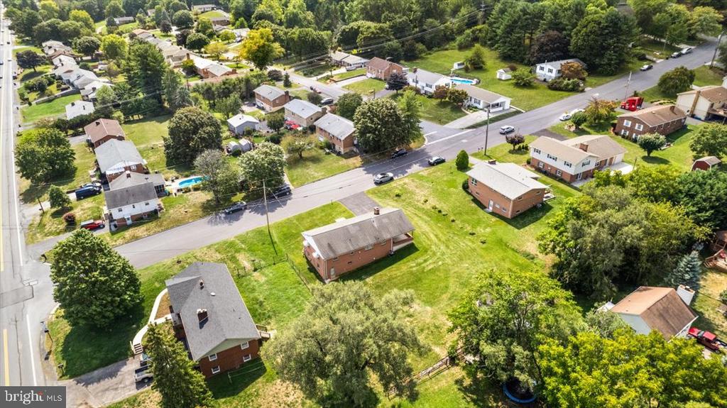 1508 PONDVIEW DRIVE