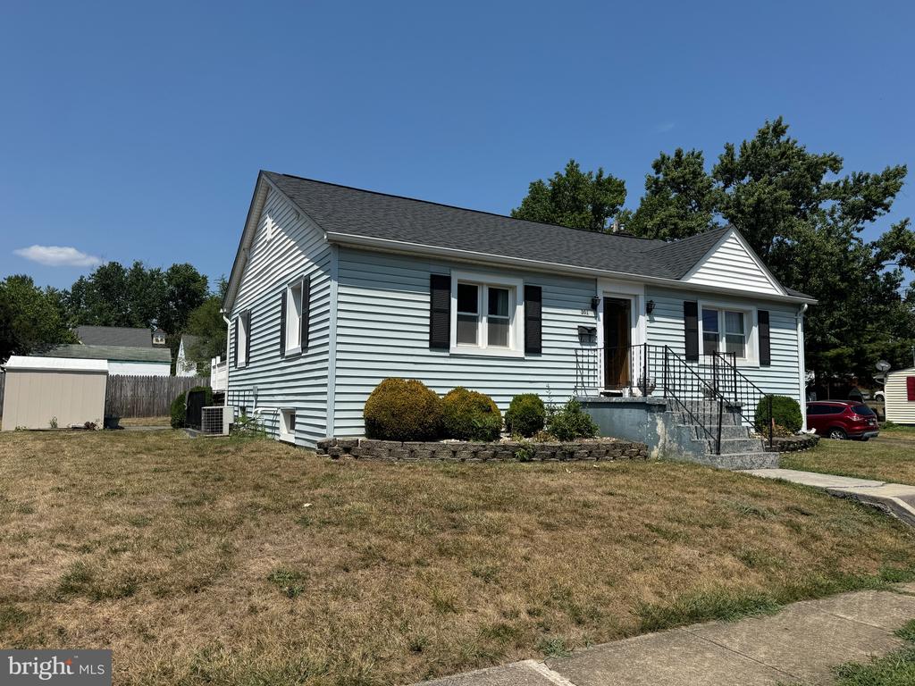 301 SHENANDOAH AVENUE