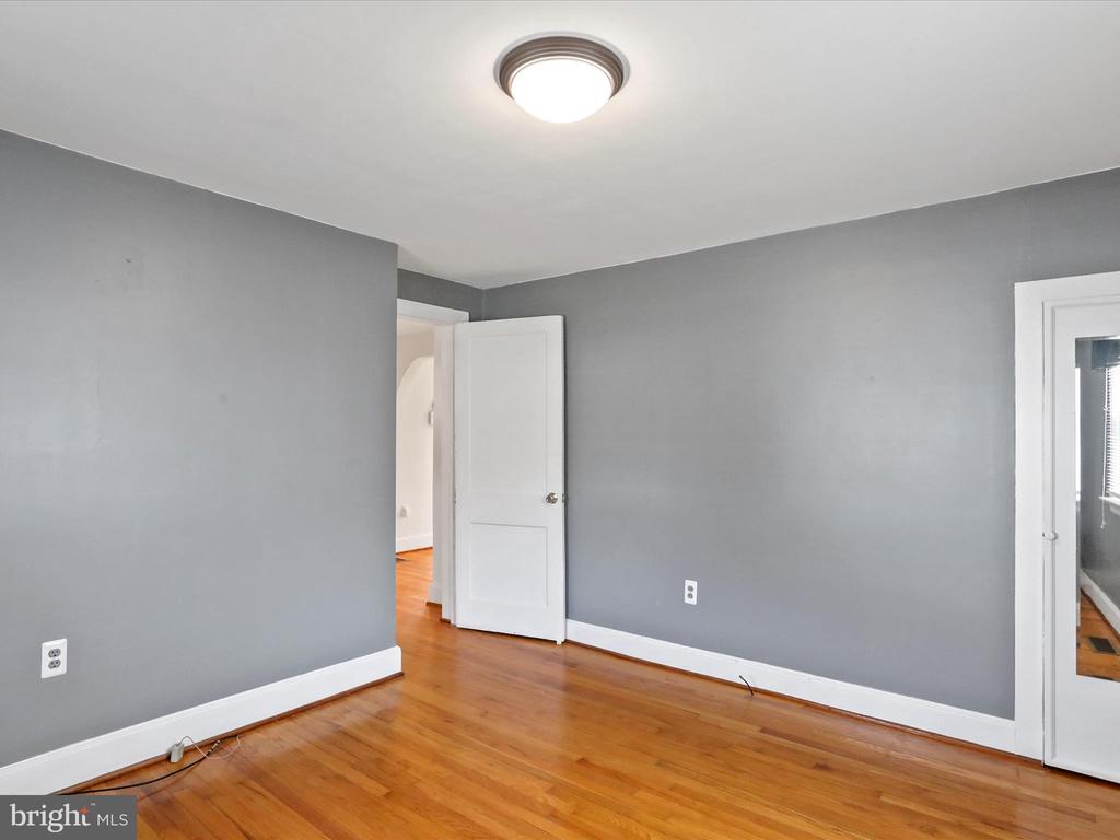 301 SHENANDOAH AVENUE