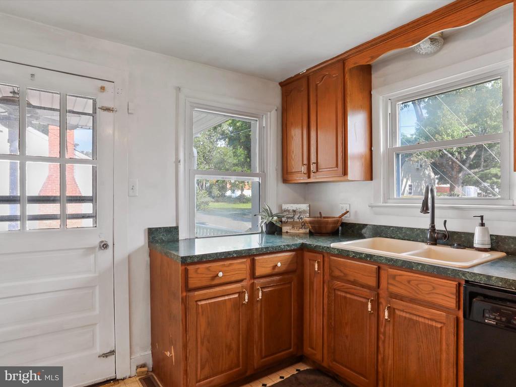 301 SHENANDOAH AVENUE