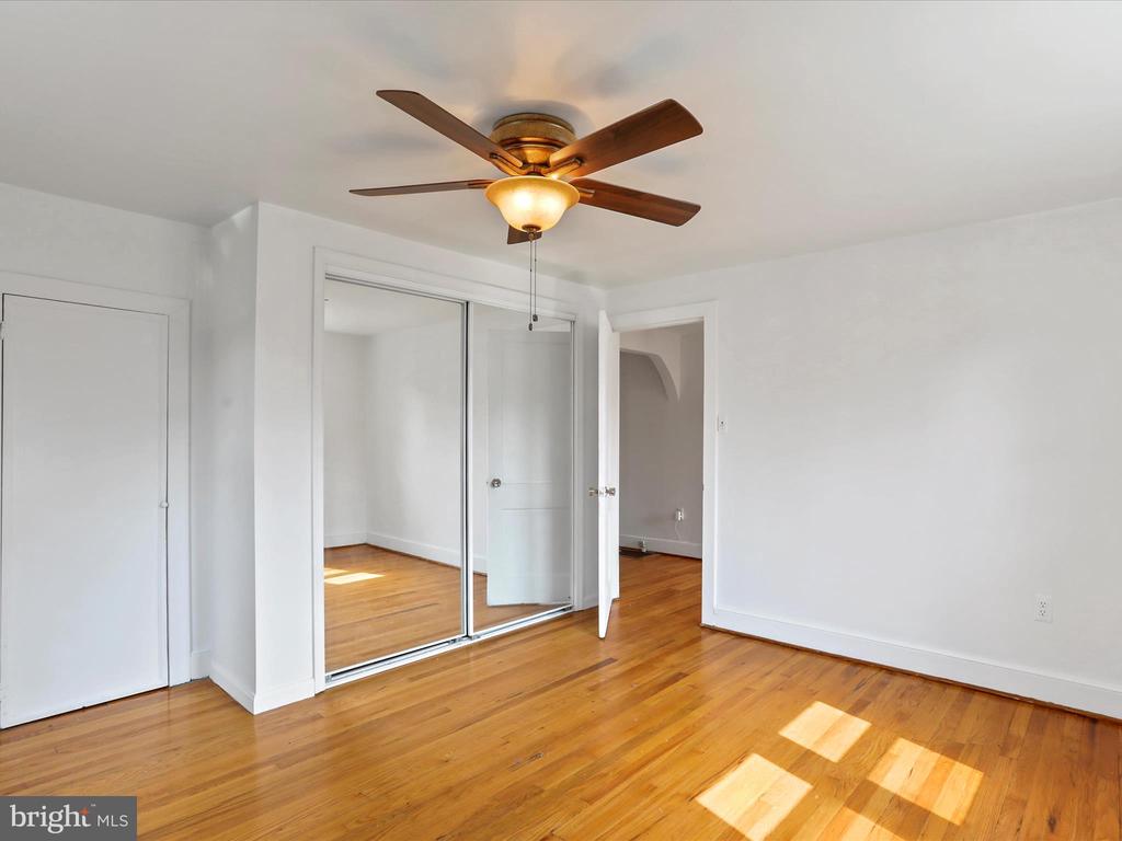 301 SHENANDOAH AVENUE