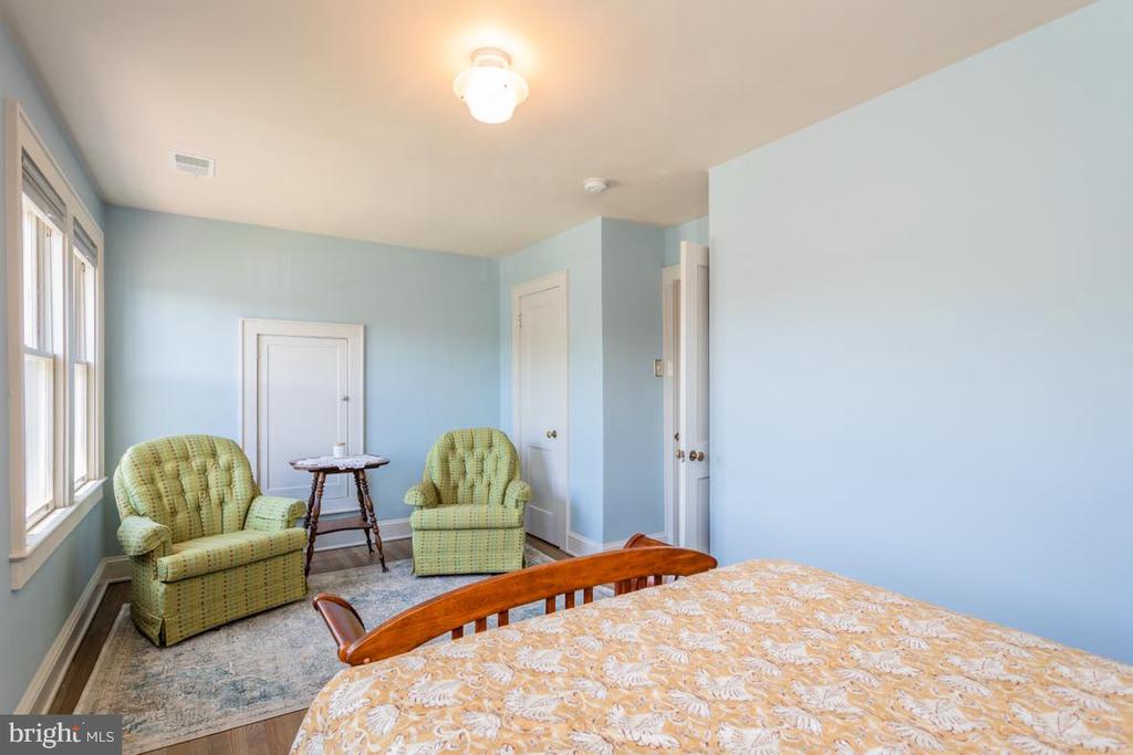 716 FREDERICK AVENUE