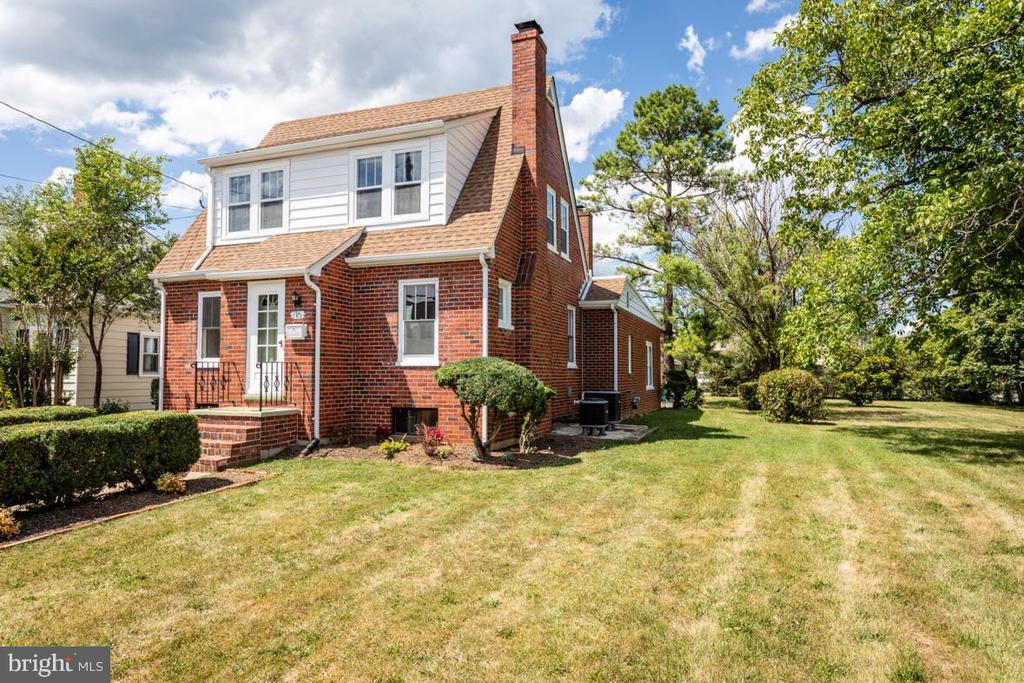 716 FREDERICK AVENUE