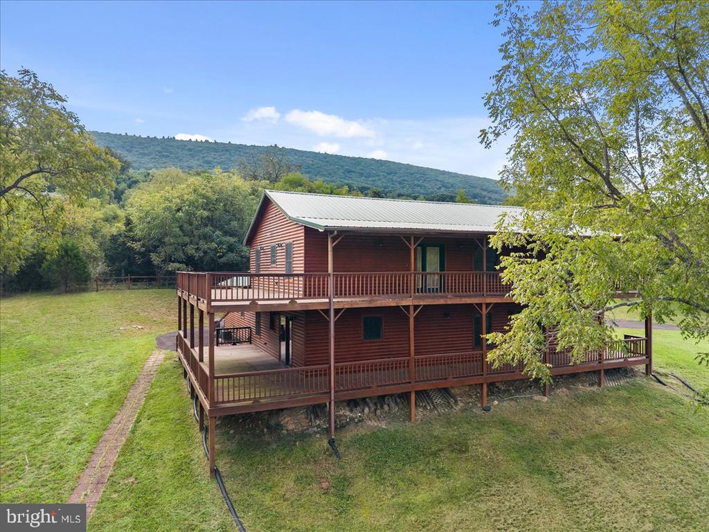 325 COYOTE RUN ROAD