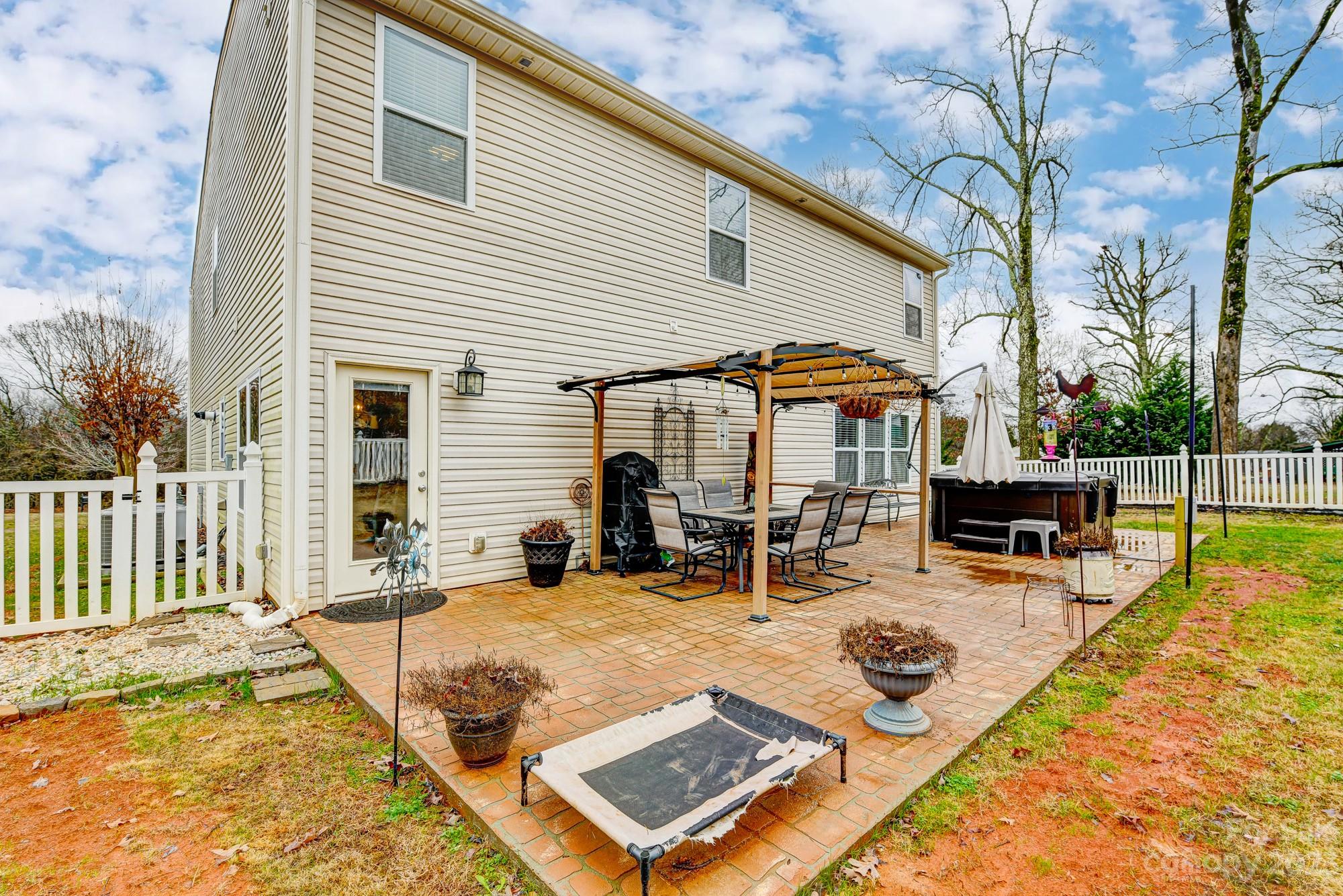 1048 Quail Field Place