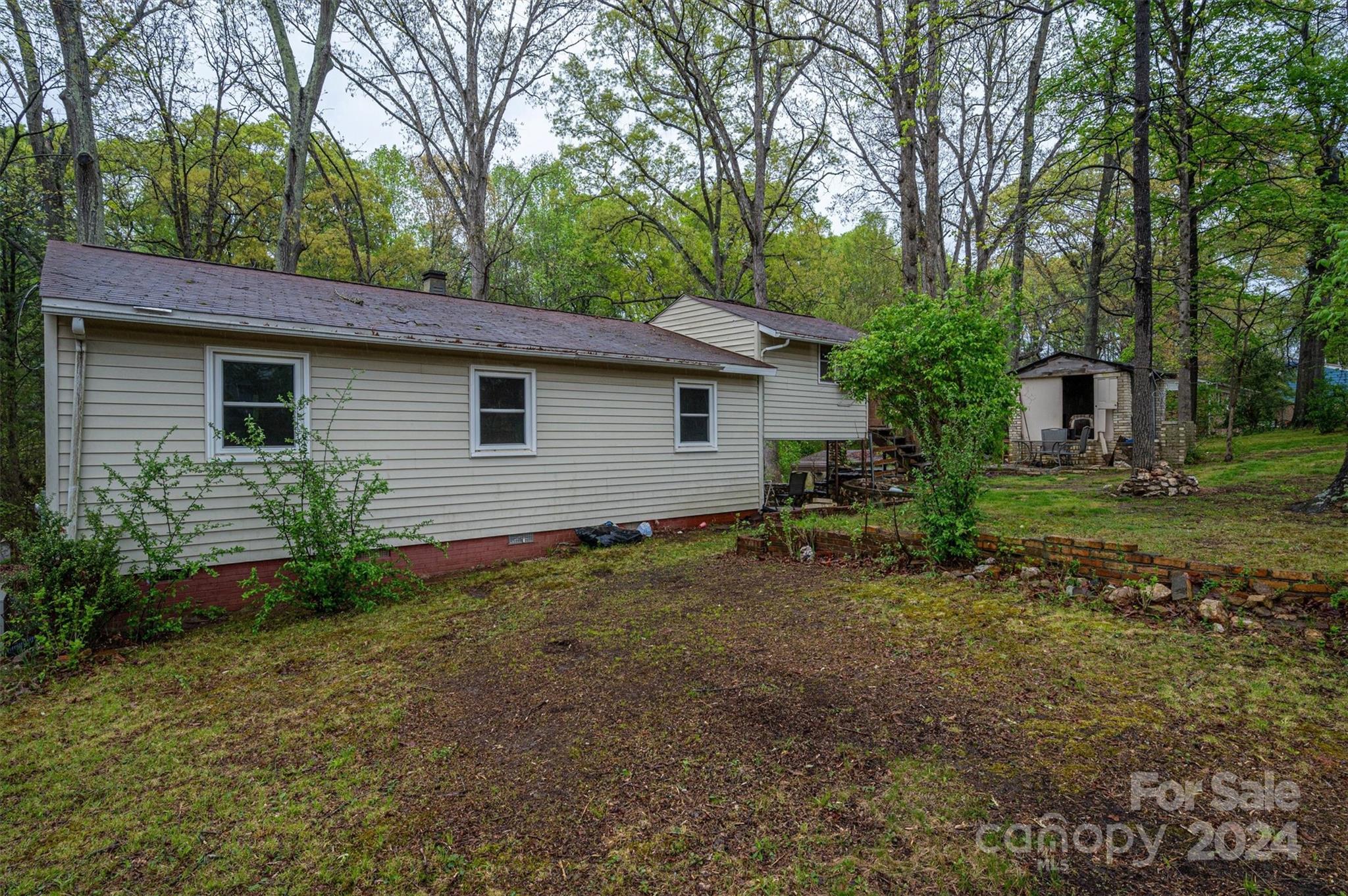 312 E Indiana Avenue