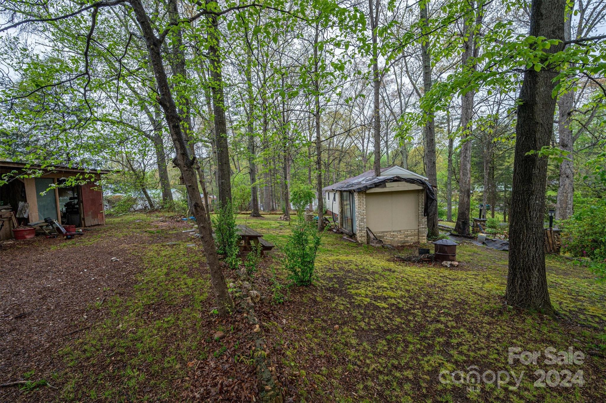 312 E Indiana Avenue