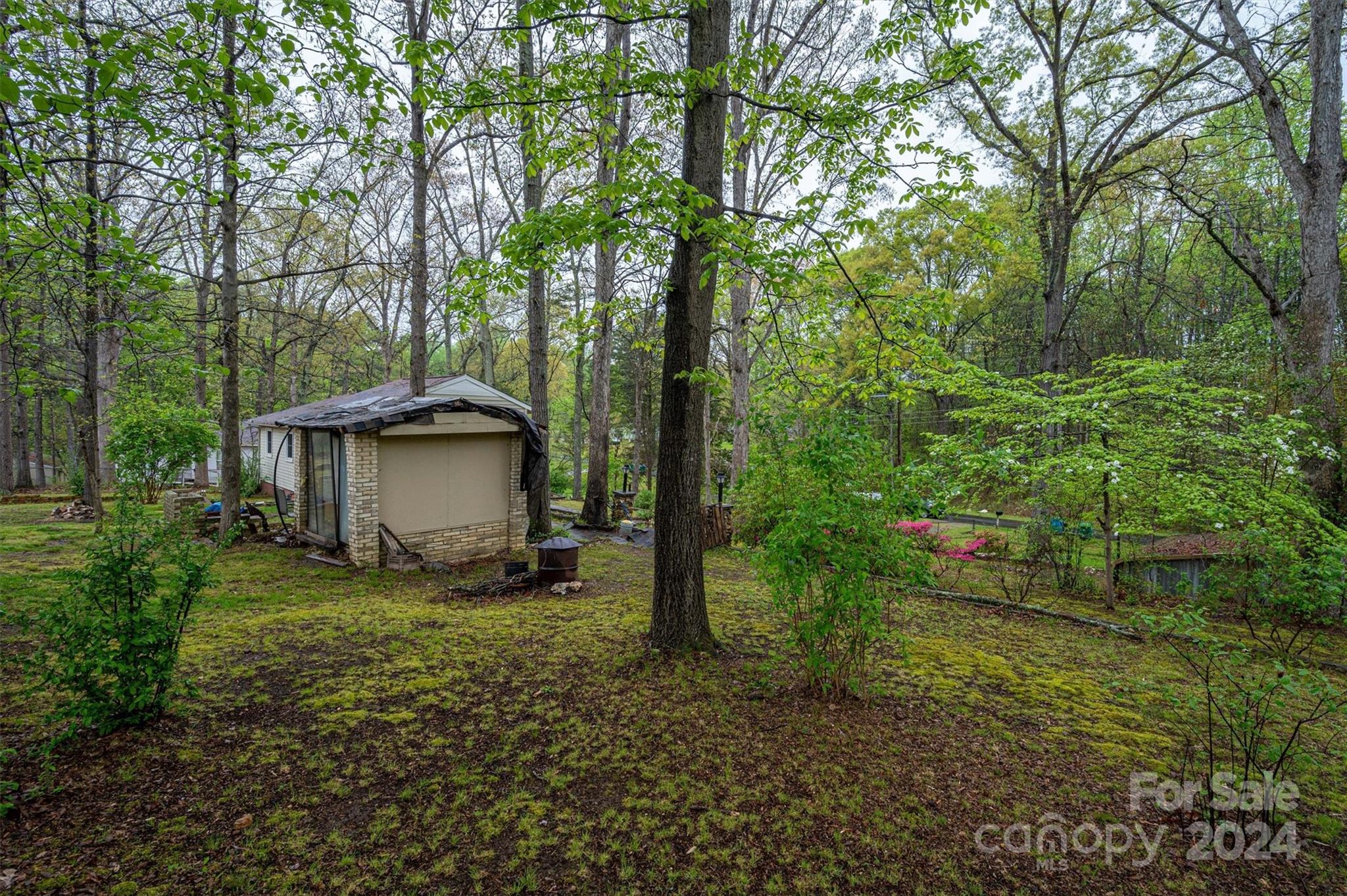 312 E Indiana Avenue