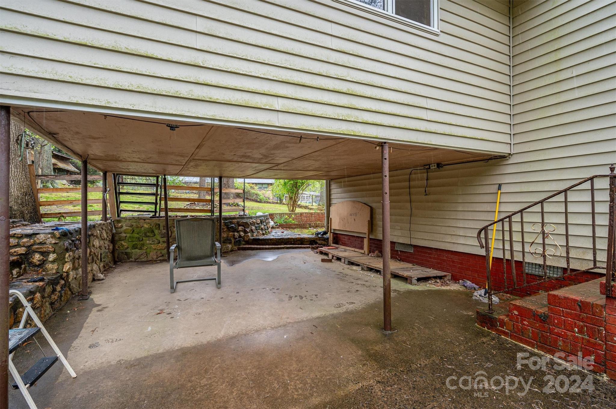 312 E Indiana Avenue