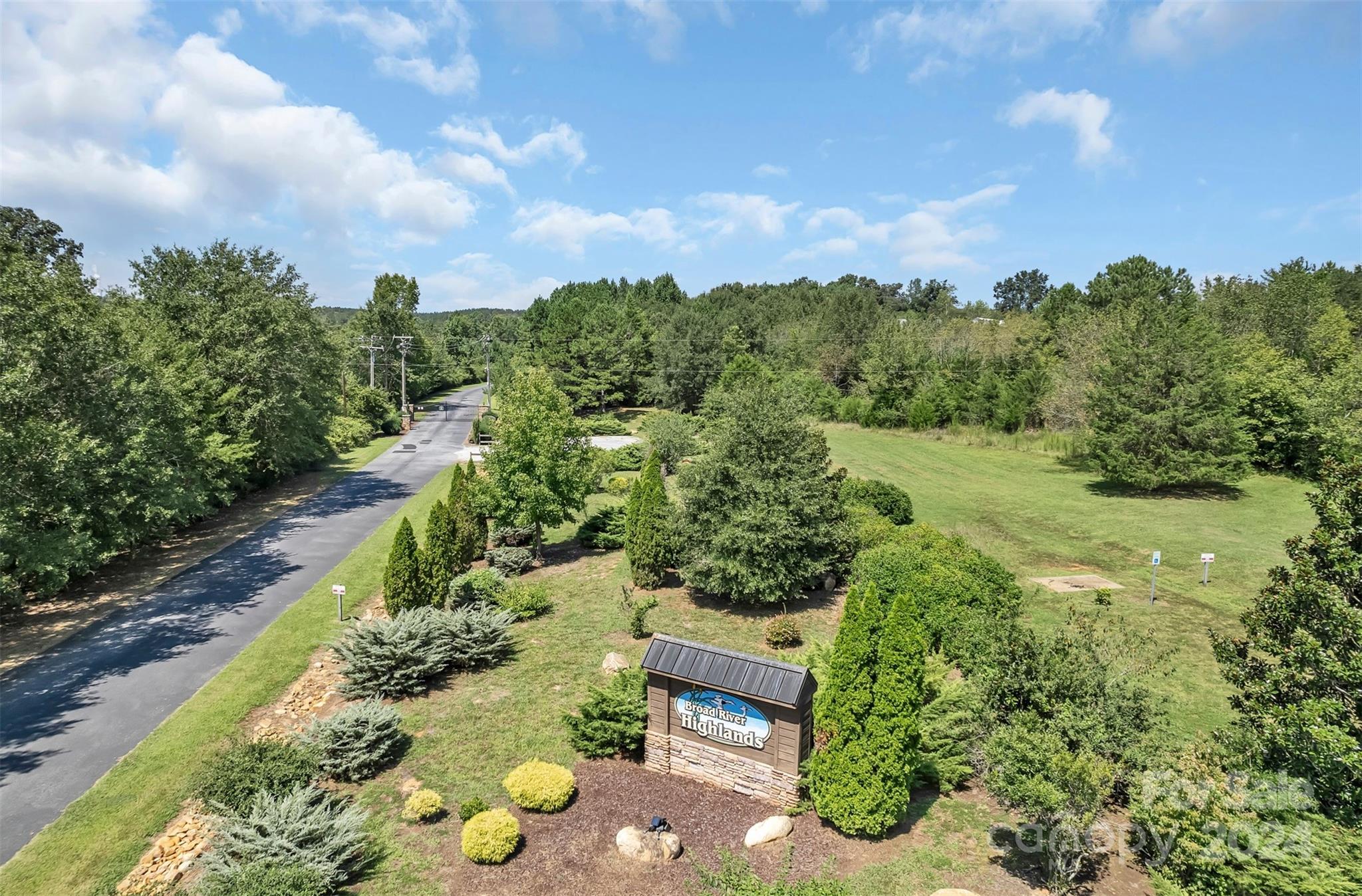 00 Broad River Highlands, 3-E, Drive