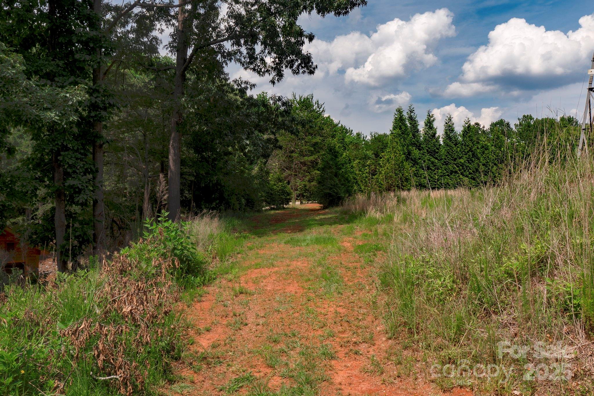 321 Rivercliff Drive Unit: 33