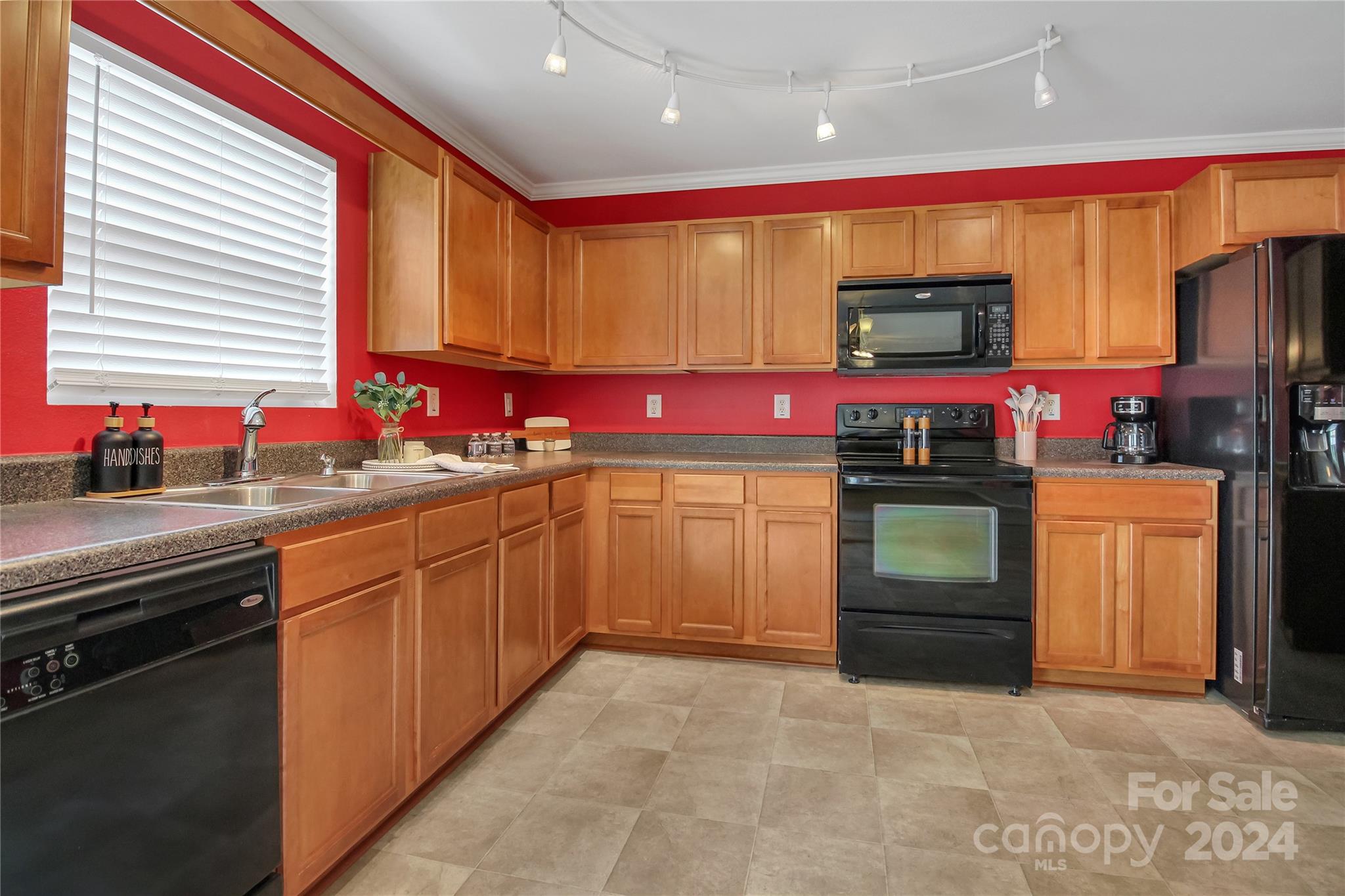 2532 Sweet Birch Court