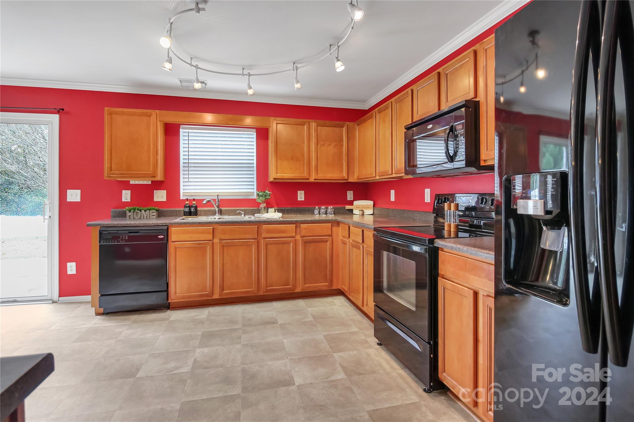 2532 Sweet Birch Court