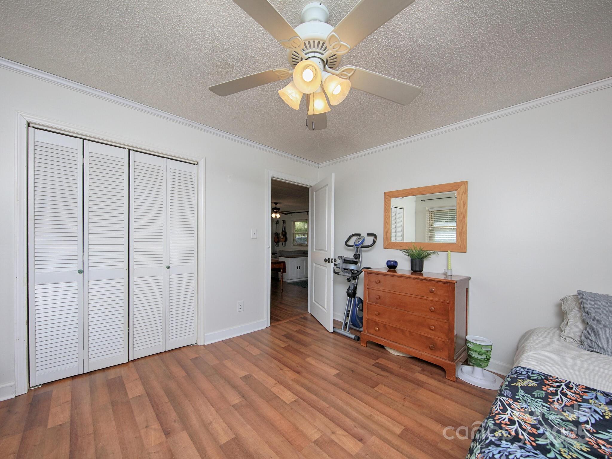 5260 NC Hwy 73 Highway