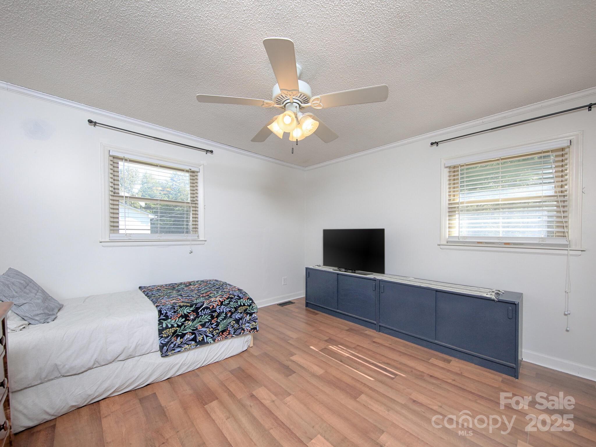 5260 NC Hwy 73 Highway