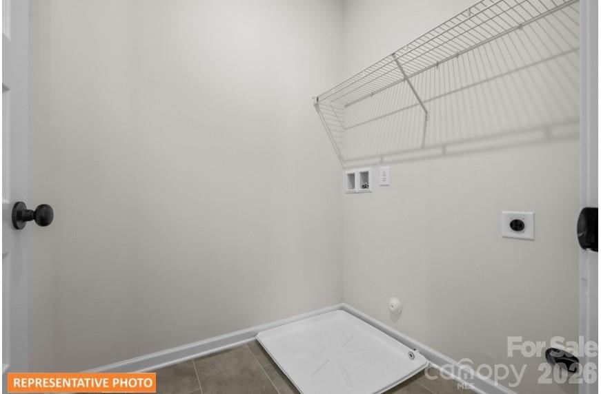 5423 Arnold Way