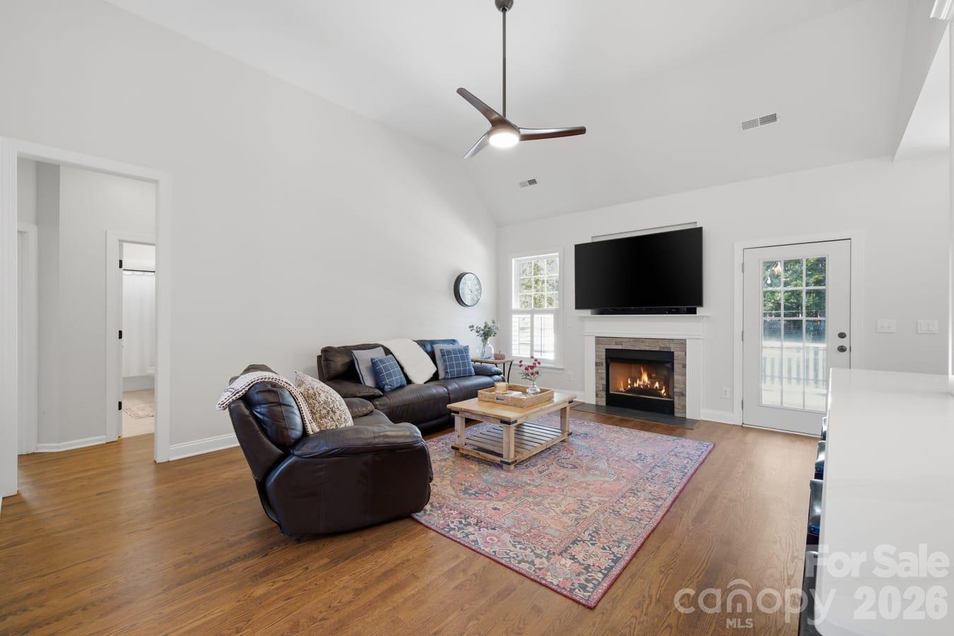 4144 Isle Of Pines Drive