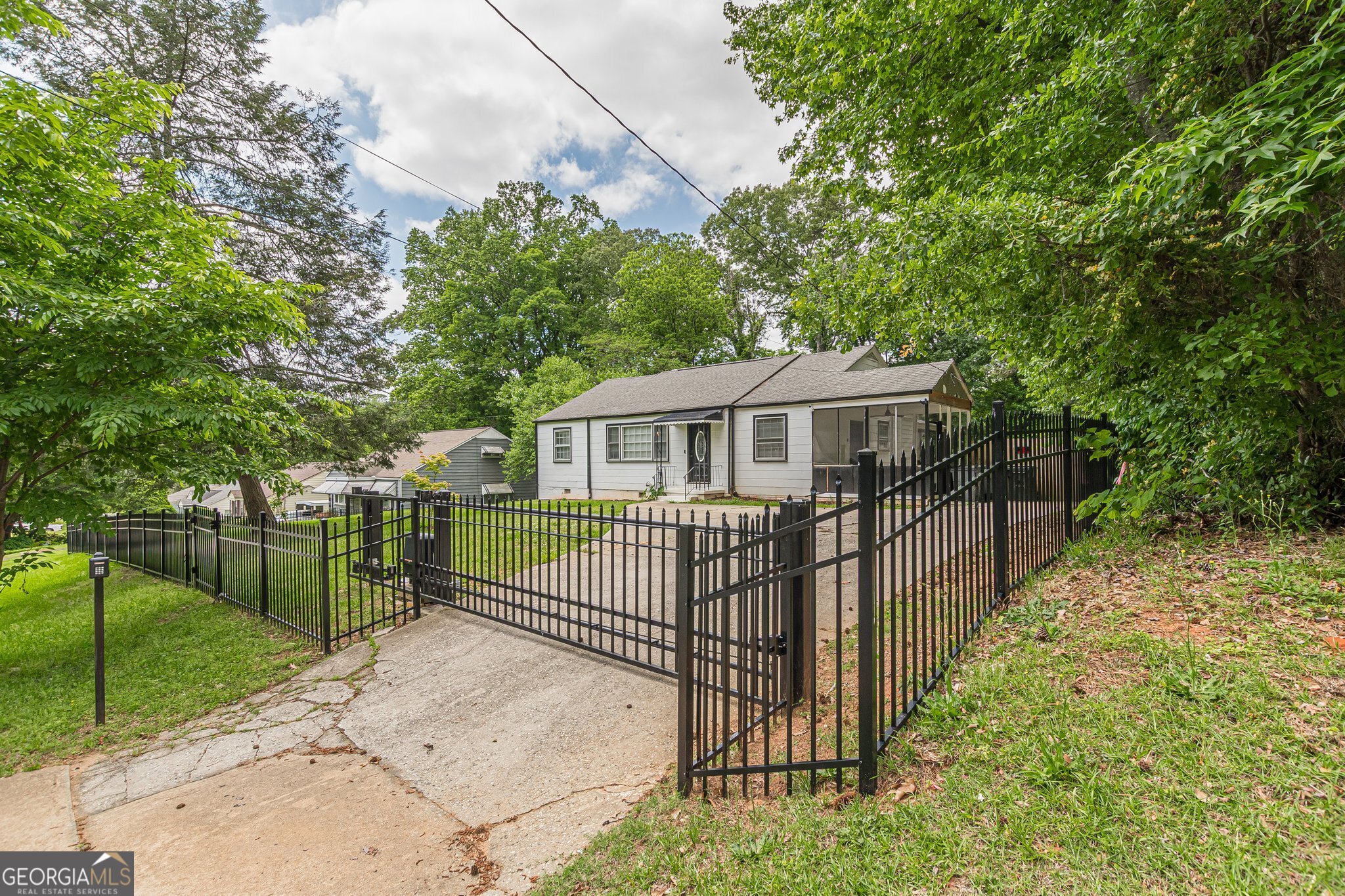 3311 Lavista Drive