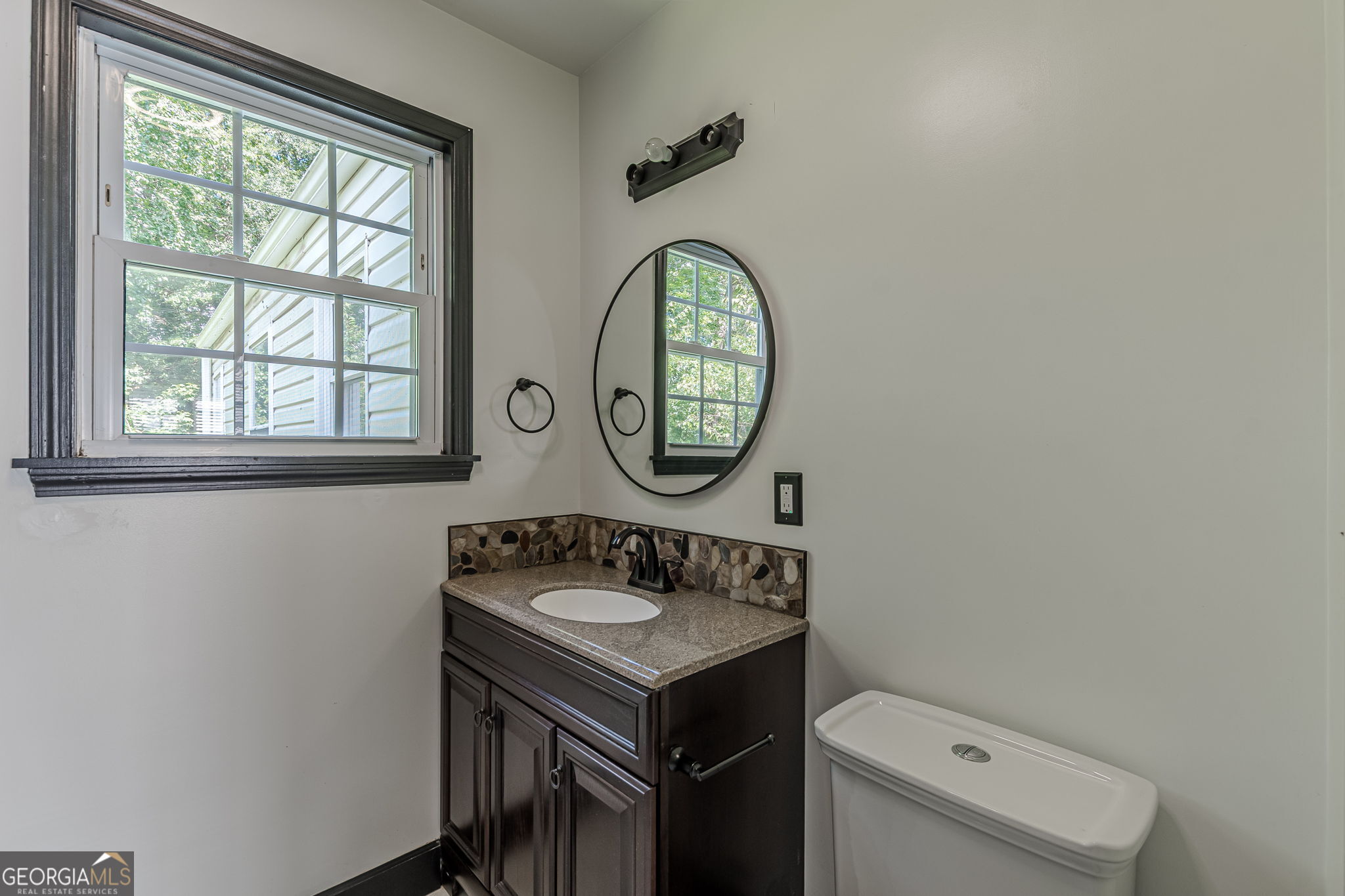 3311 Lavista Drive