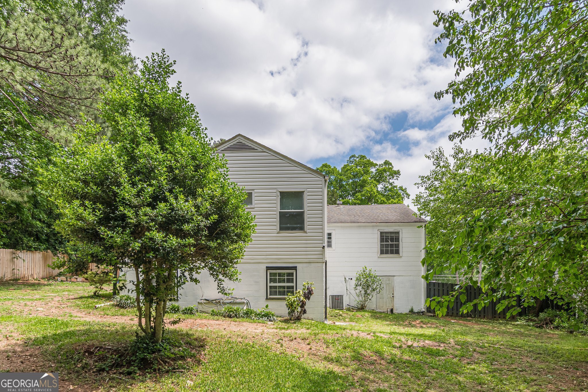 3311 Lavista Drive
