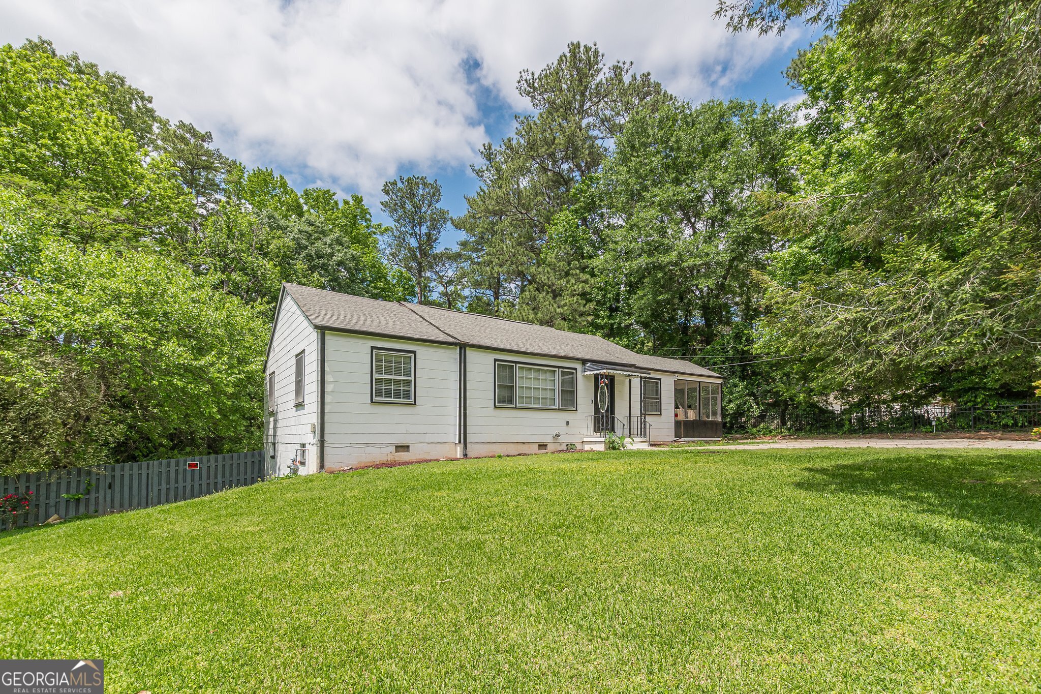 3311 Lavista Drive