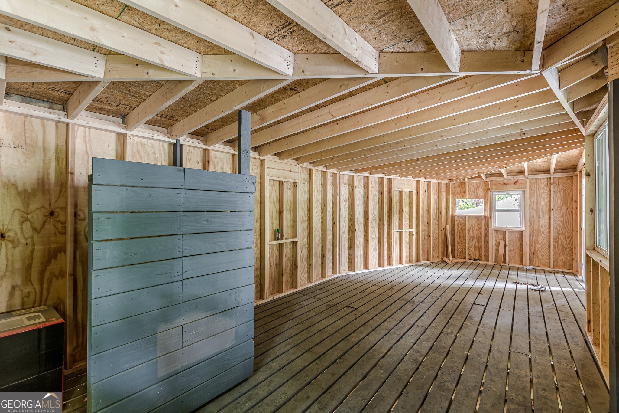 3311 Lavista Drive